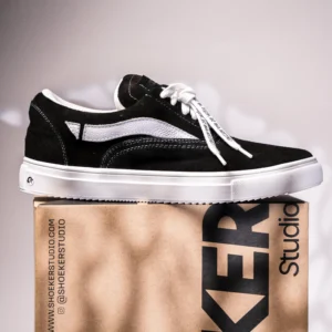 SKD002 "BACK TO BLACK"